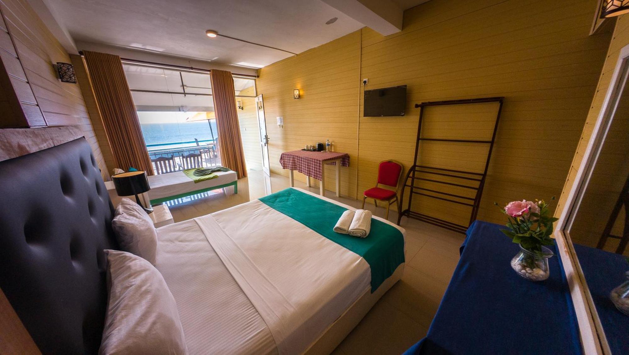 One World Mirissa Hotell Exteriör bild