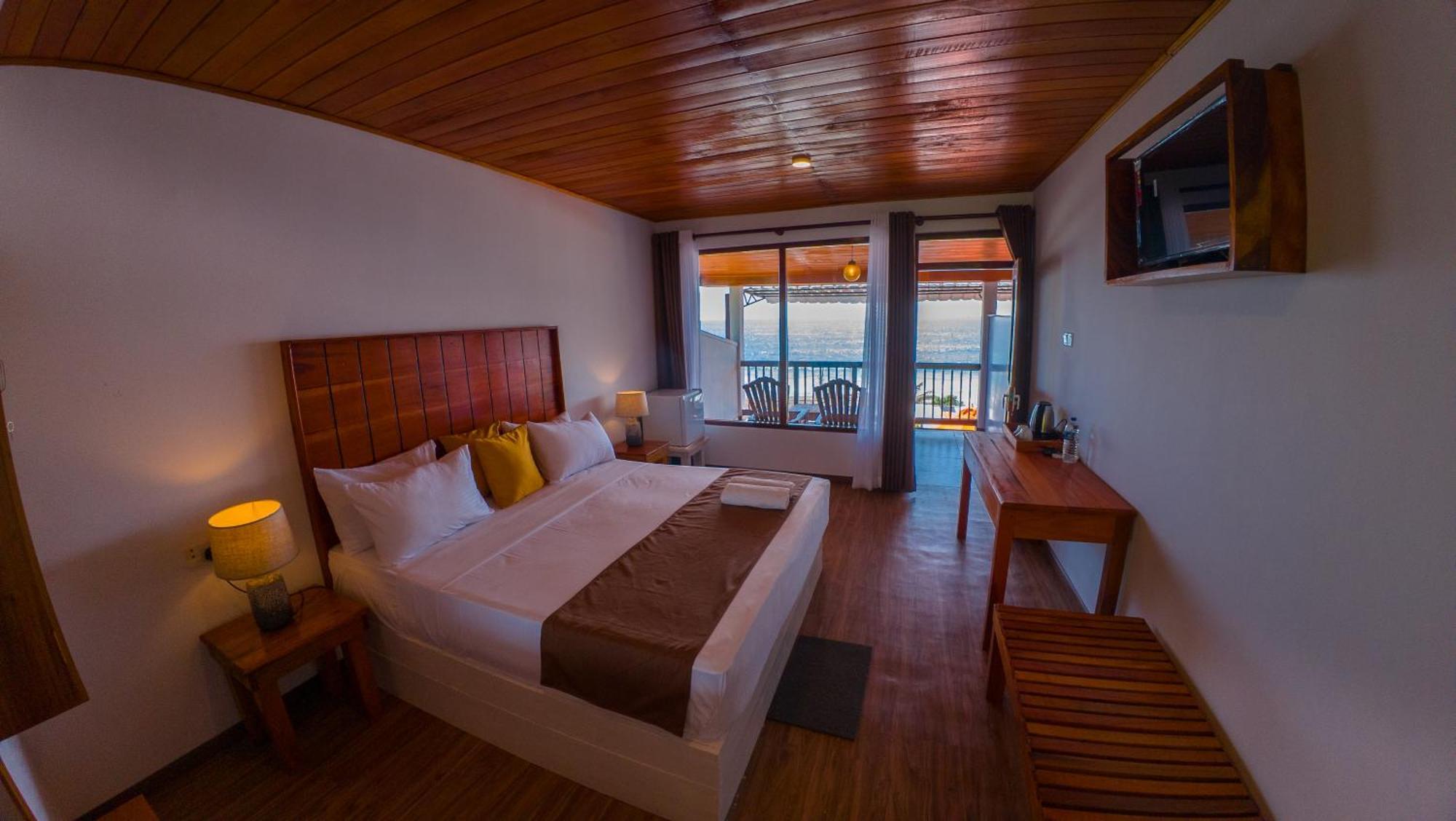 One World Mirissa Hotell Exteriör bild